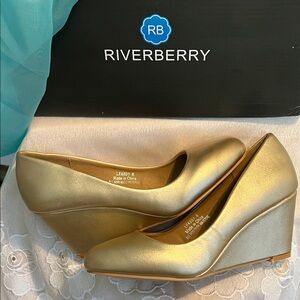 Gold Wedge Shoes for Women